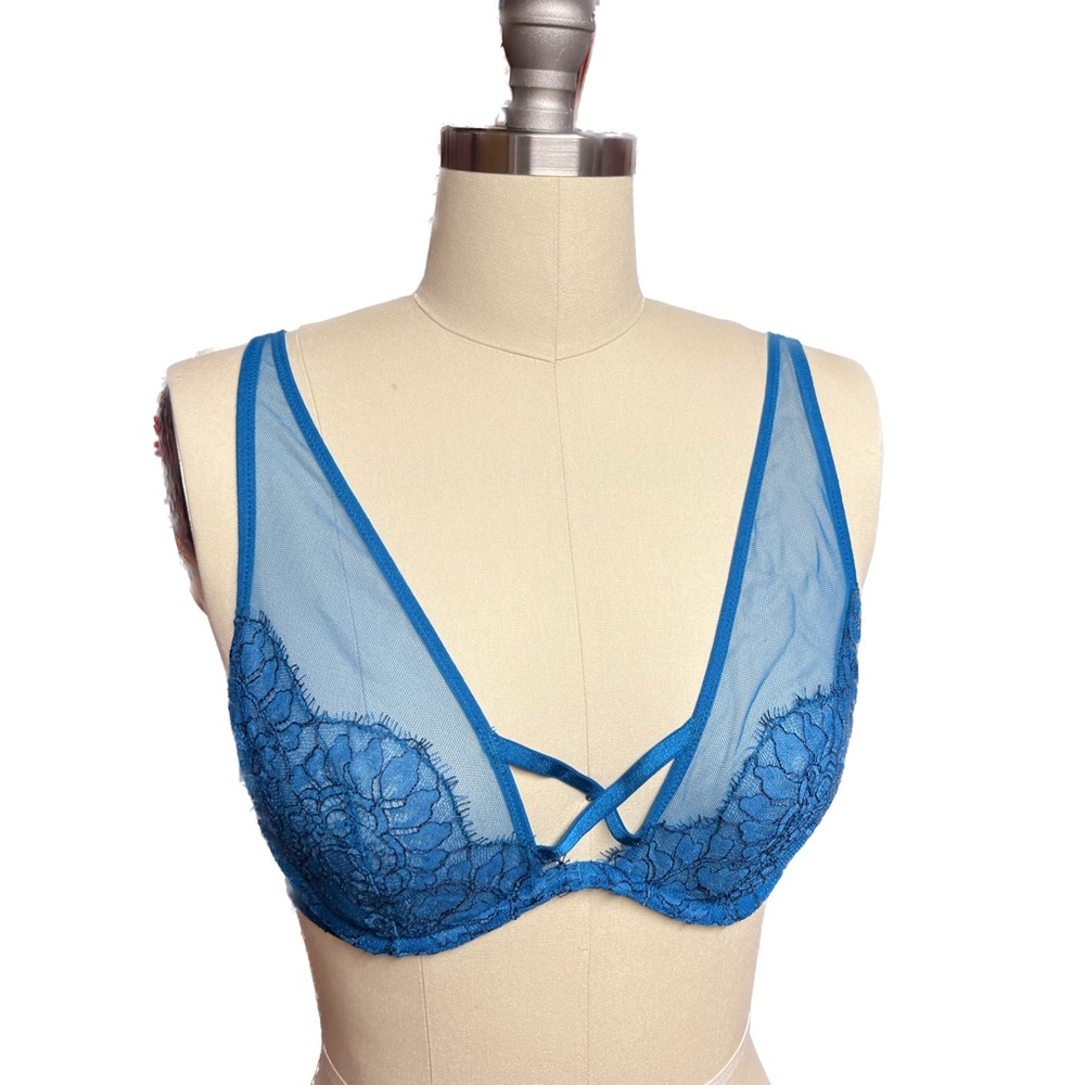 Victoria's Secret Underwire Unlined Very Sexy Mash Sheer Plunge Bra 36B Blue